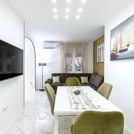 New! Luxury Dona Apartamento Split